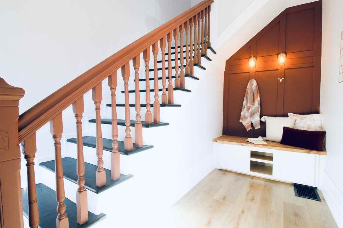 1544 N Downing St - Photo 4 of 39
