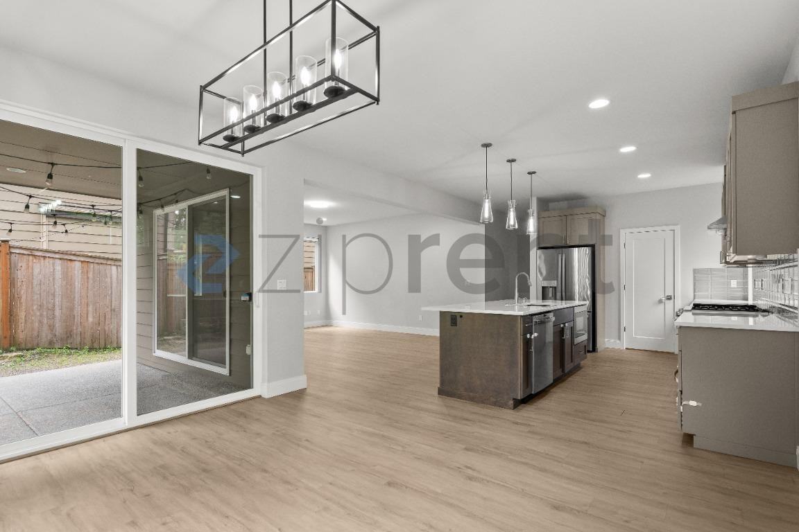 22205 17th Ave W - Photo 5 of 29