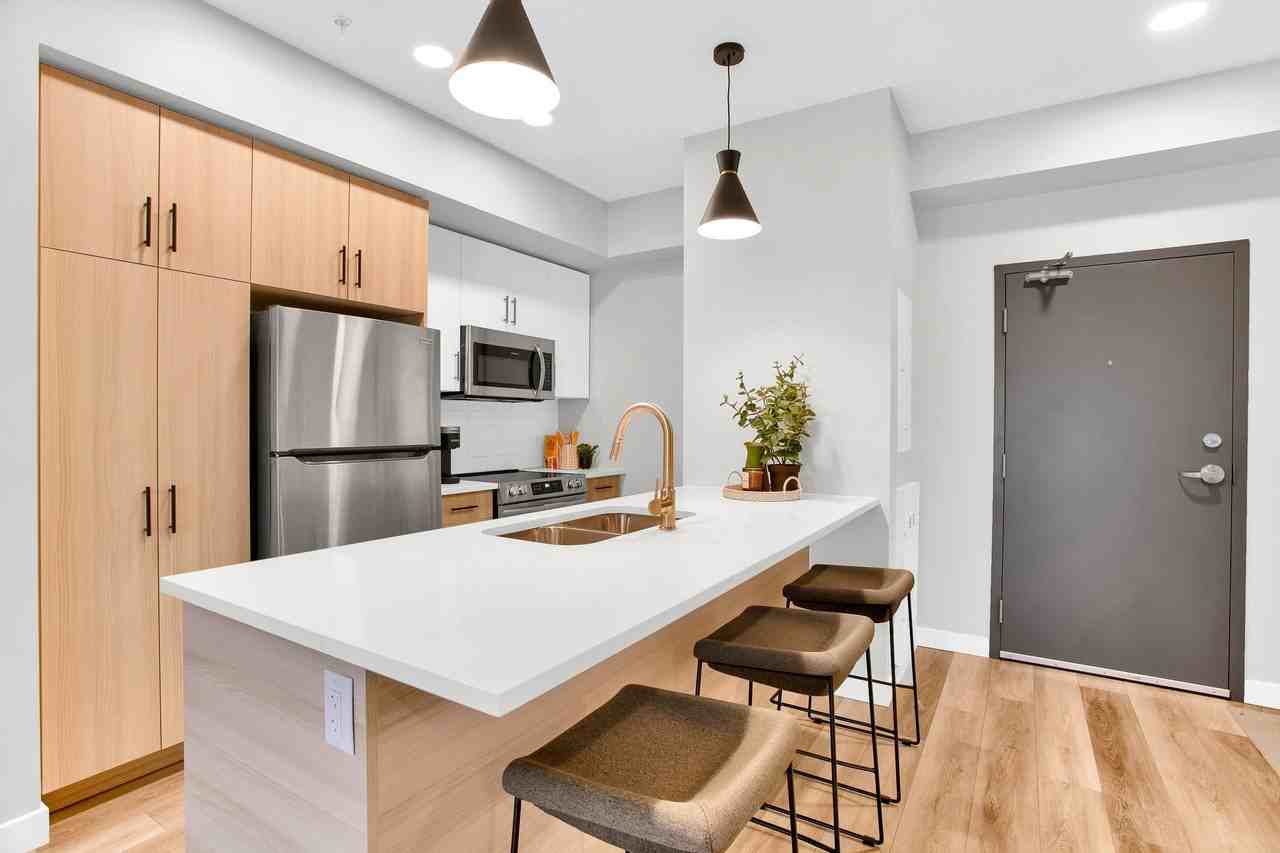 Plaza Apartments - Photo 7 of 46