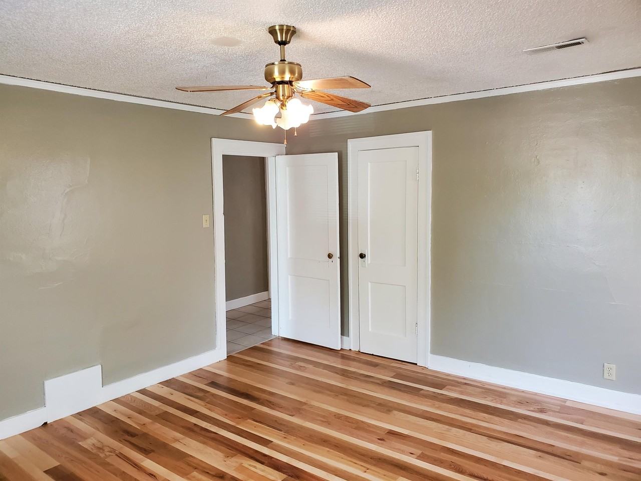 1621 Fairchild Ave #2 - Photo 7 of 27