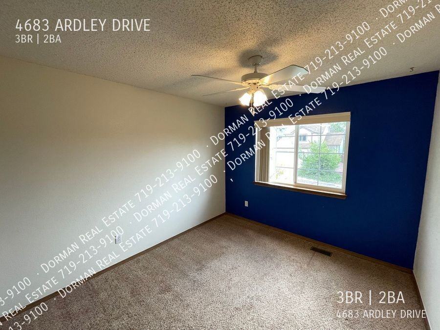 4683 Ardley Dr - Photo 7 of 17