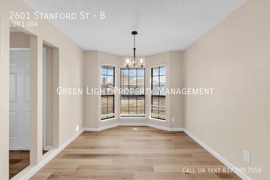 2601 Stanford St #B - Photo 5 of 17