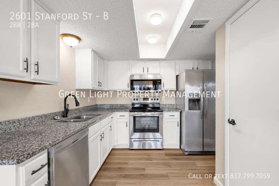 2601 Stanford St #B - Photo 7 of 17