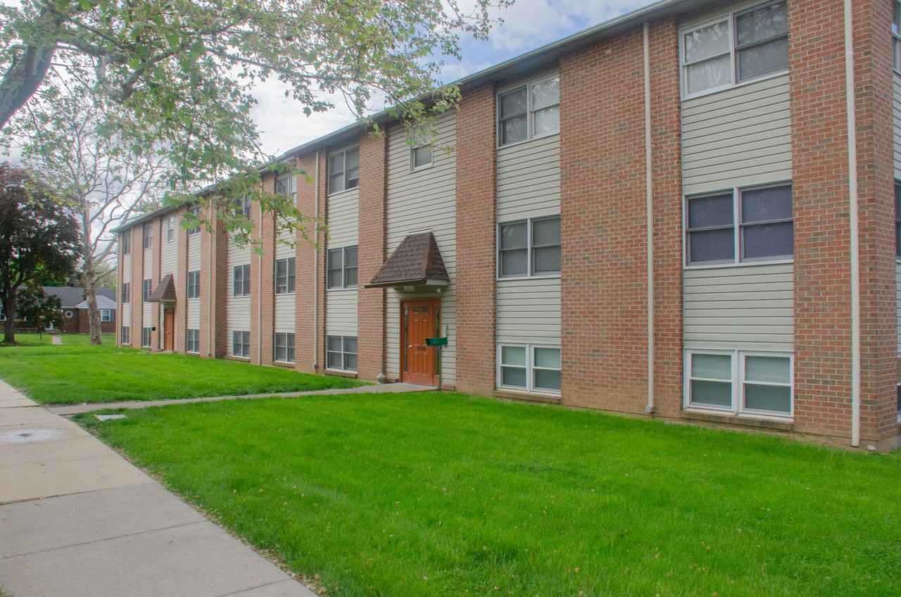 Highland Gardens Apartments, Allentown PA - Photo 7 of 50