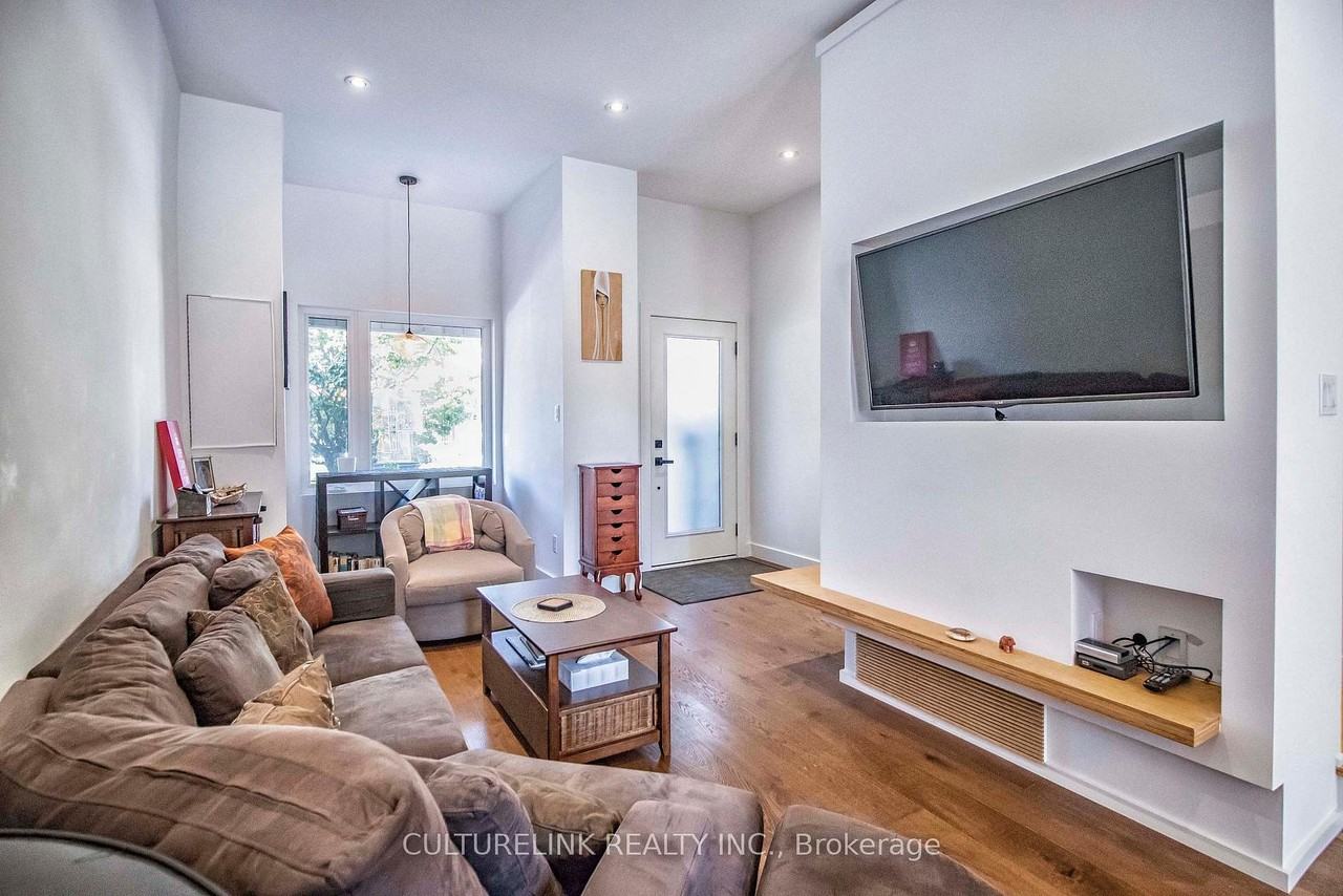 121 Montrose Avenue - Photo 6 of 22