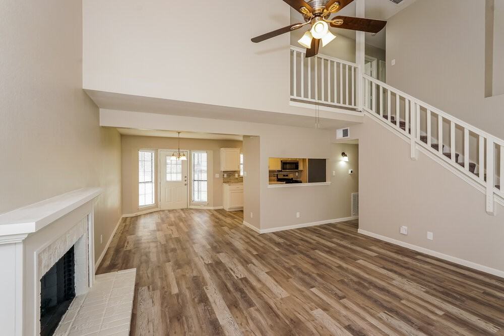 232 Sunset Dr - Photo 5 of 17