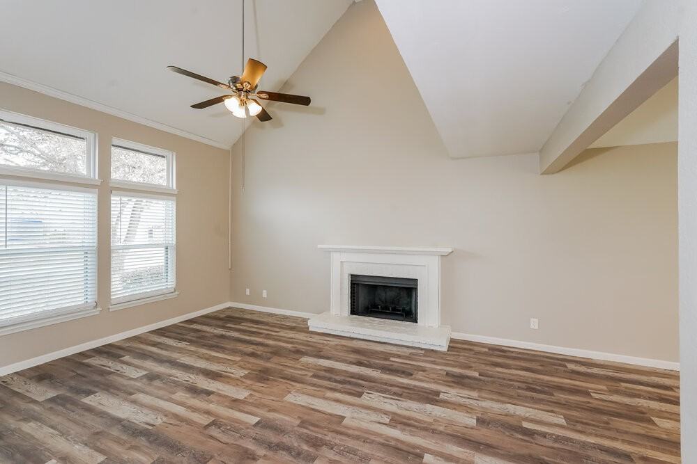 232 Sunset Dr - Photo 6 of 17
