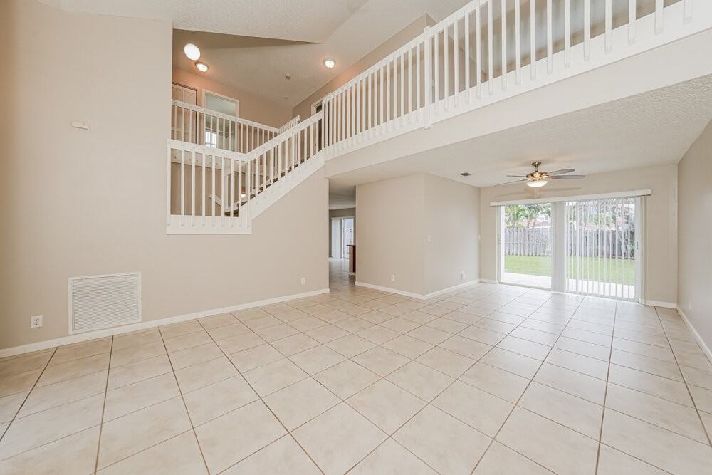 7142 Davit Cir - Photo 5 of 17