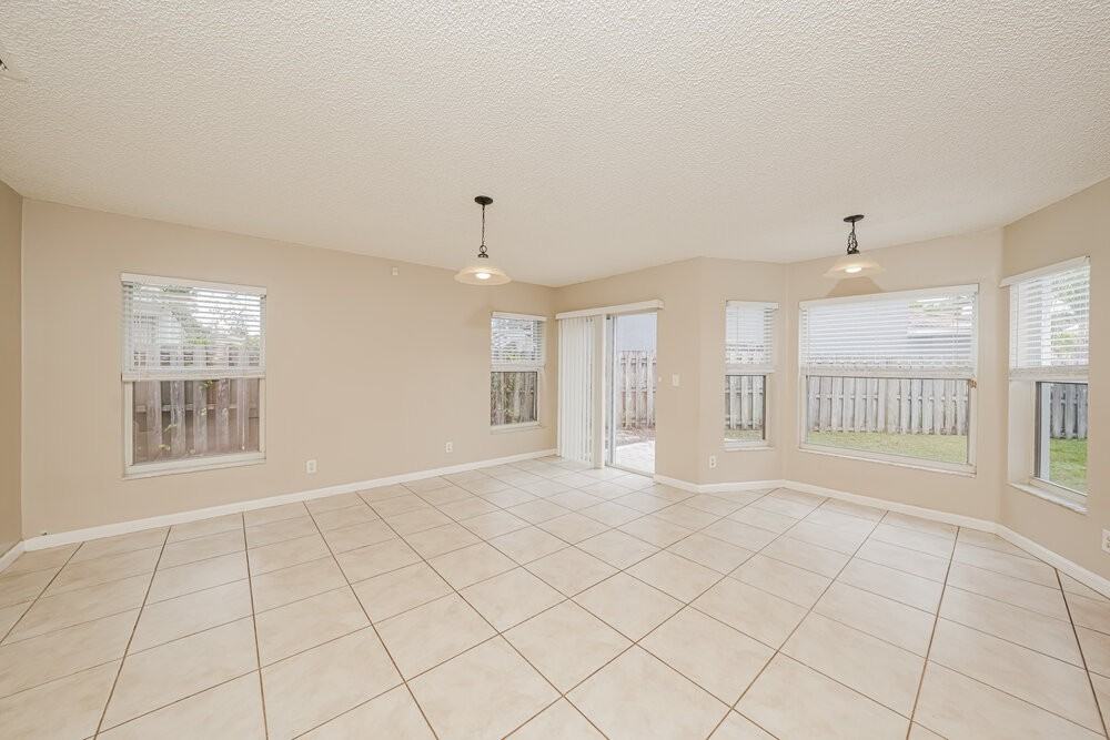 7142 Davit Cir - Photo 6 of 17