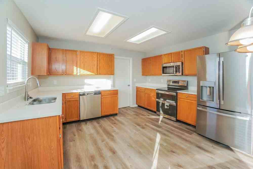 333 Sunburst Ln - Photo 6 of 16