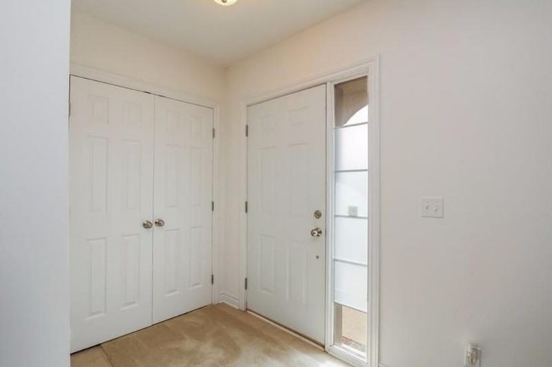 3370 Endsleigh Ln - Photo 3 of 36