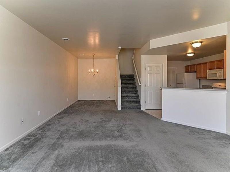 2076 Cloverly Ln - Photo 6 of 26