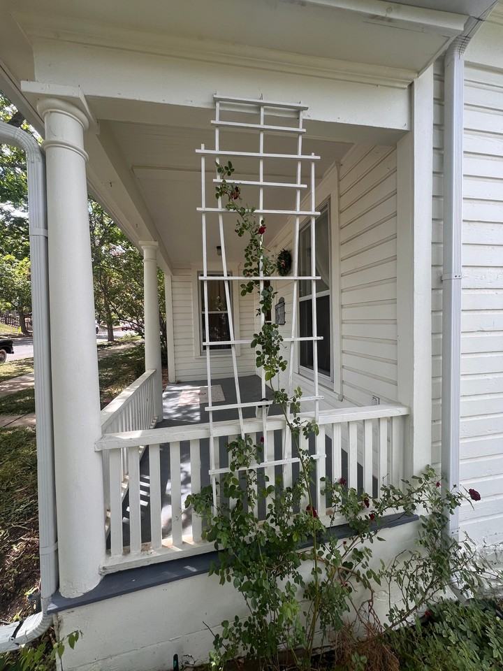 435 Concord Ave - Photo 3 of 28