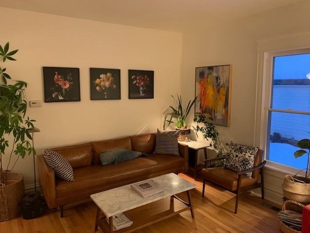 435 Concord Ave - Photo 5 of 28