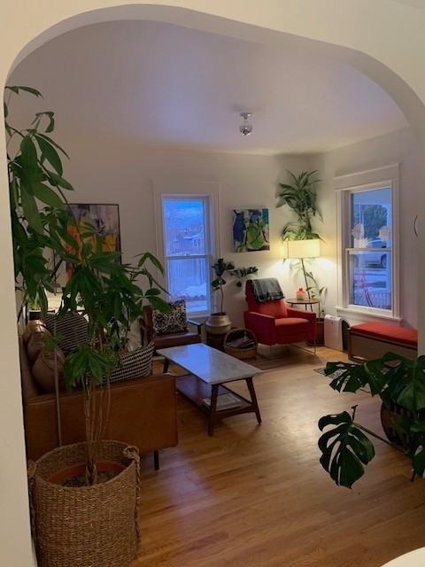 435 Concord Ave - Photo 6 of 28