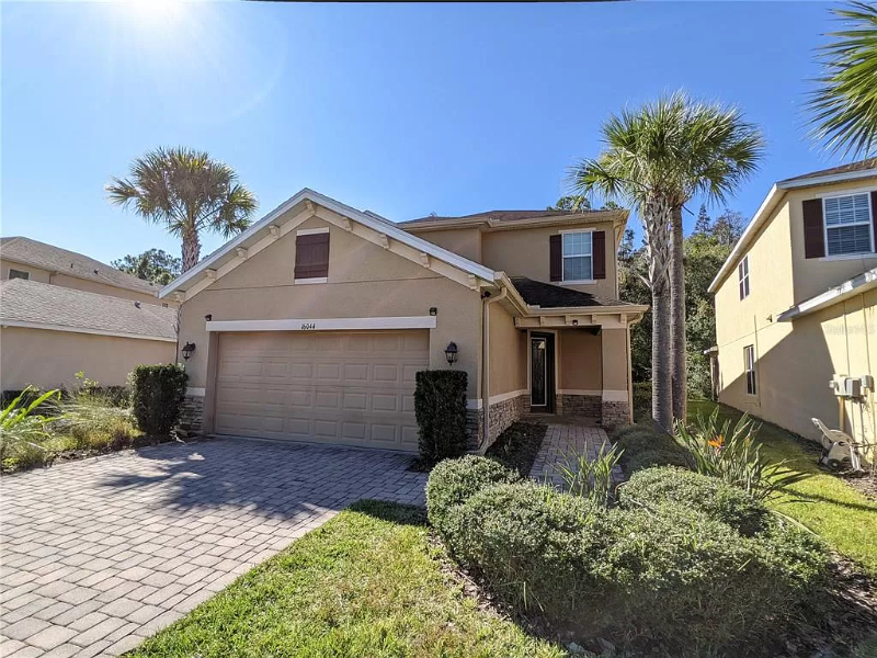 16044 Bella Woods Dr - Photo 2 of 39