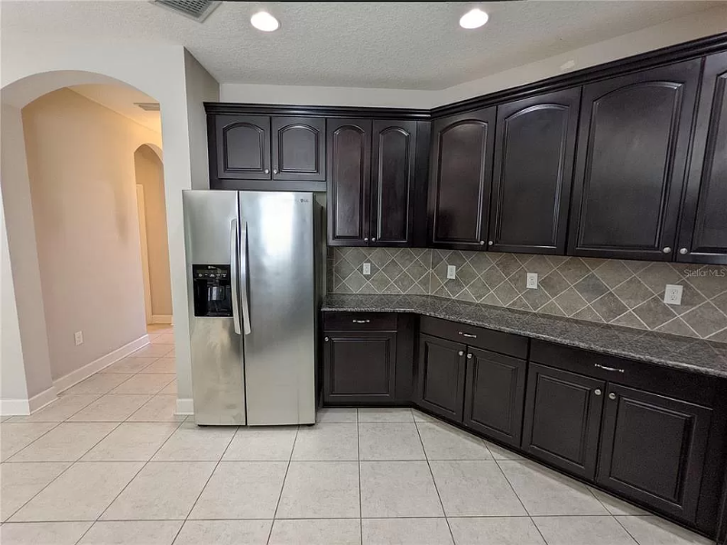16044 Bella Woods Dr - Photo 7 of 39