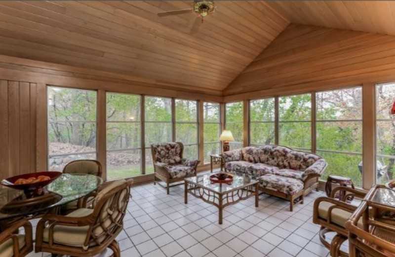 2601 Abbey Hill Dr - Photo 2 of 18