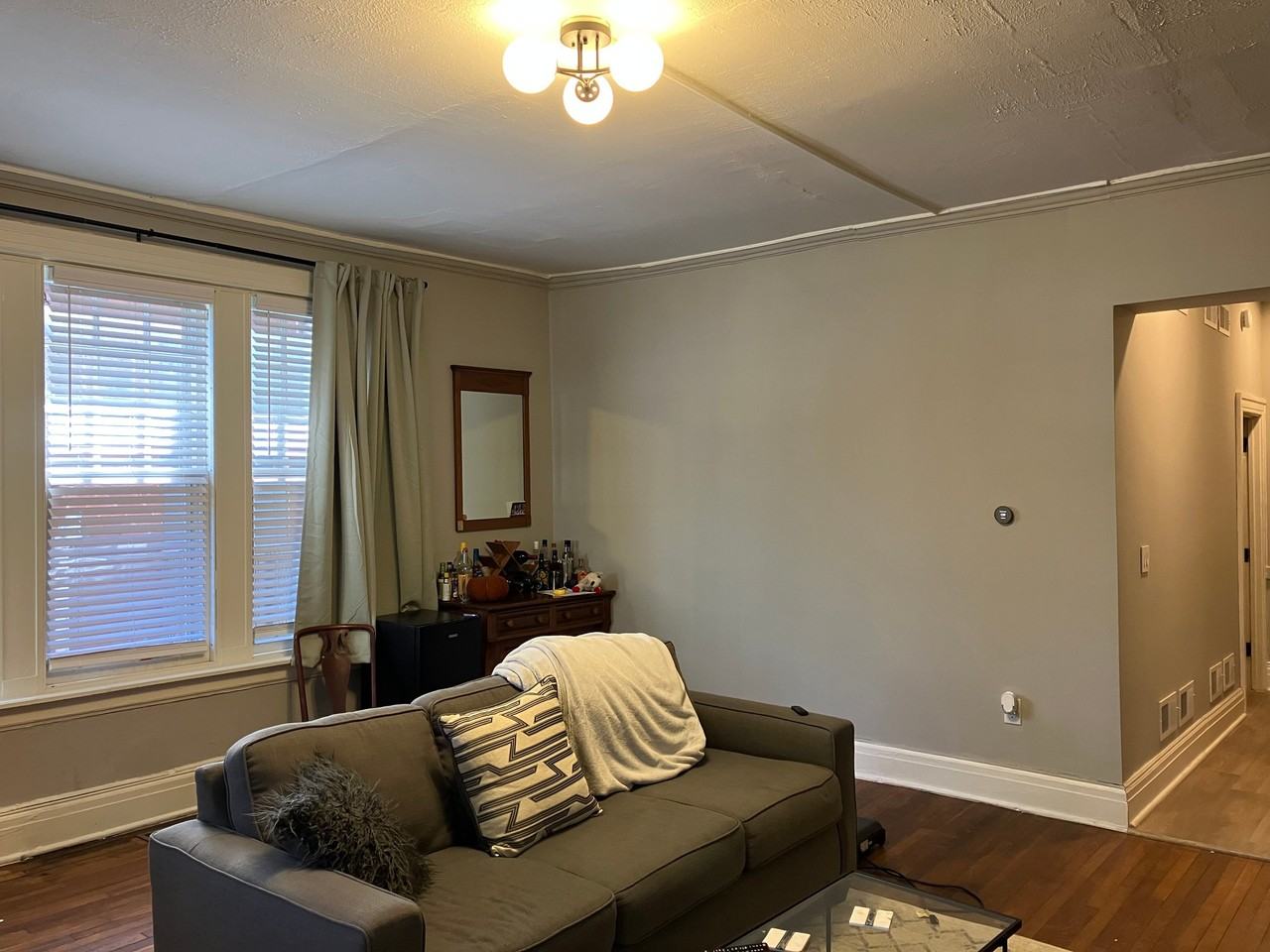 2138 N 2nd St #1 - Photo 3 of 10