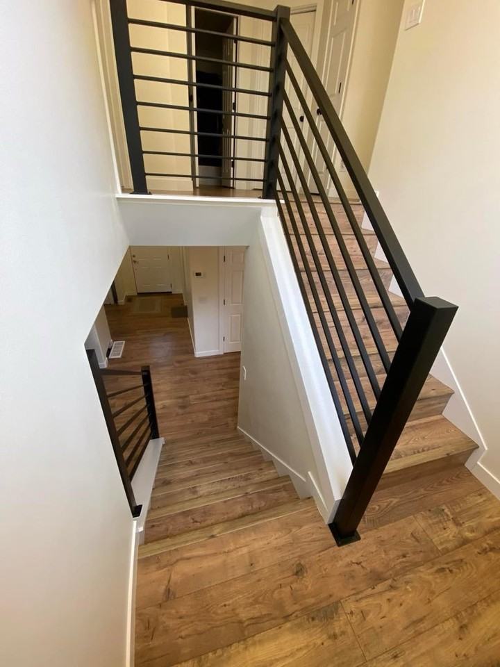 1173 Westnorth - Photo 2 of 5