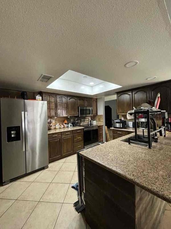 4025 E Saint Charles Ave - Photo 2 of 15