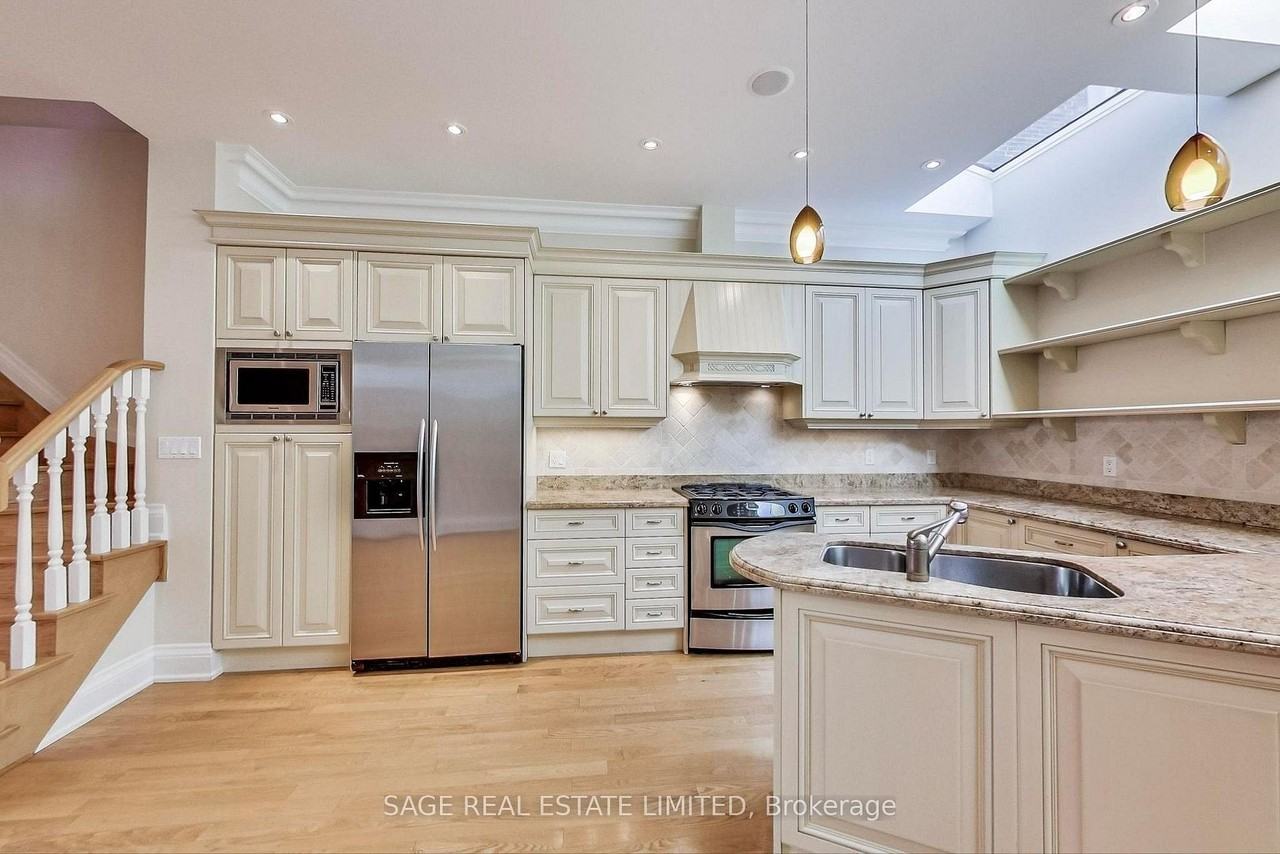 2C Beatrice Street - Photo 7 of 37