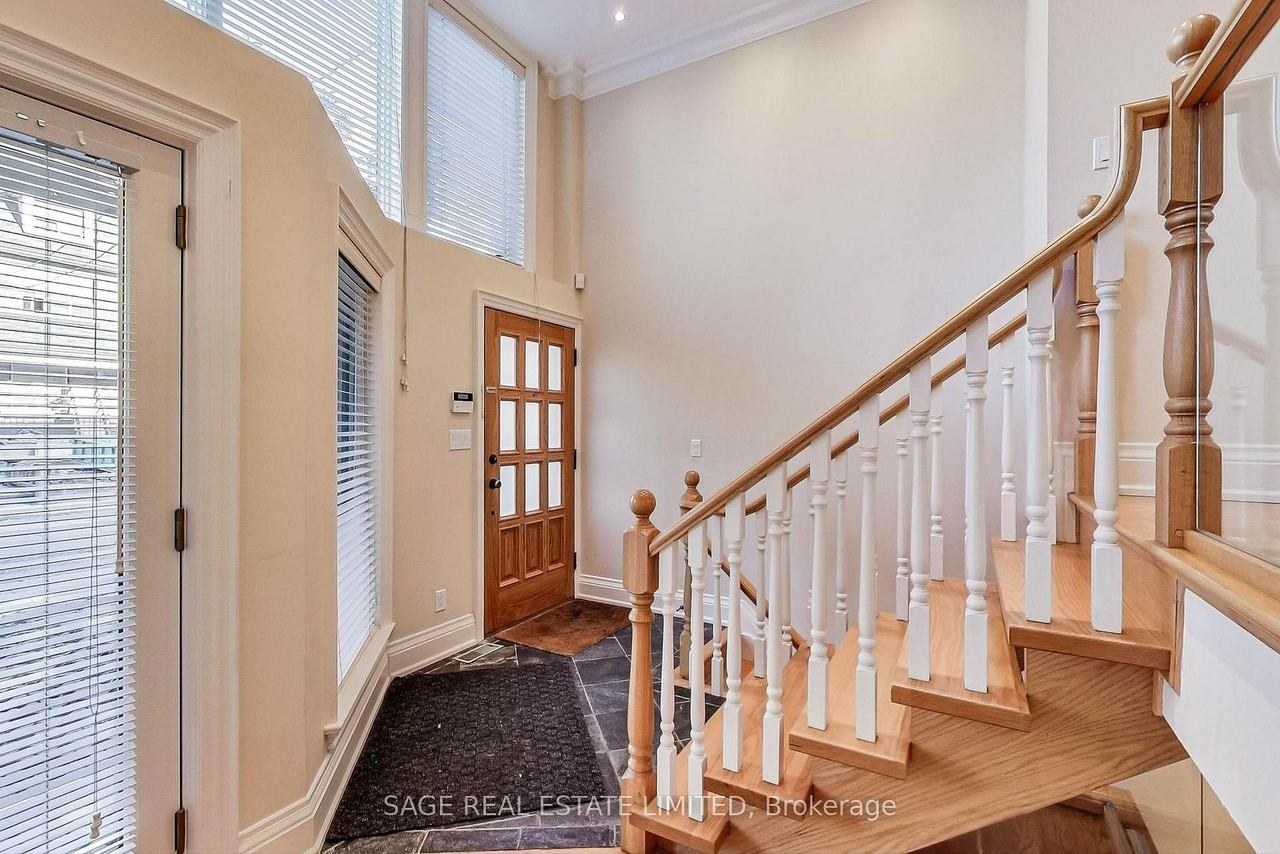 2C Beatrice Street - Photo 4 of 37