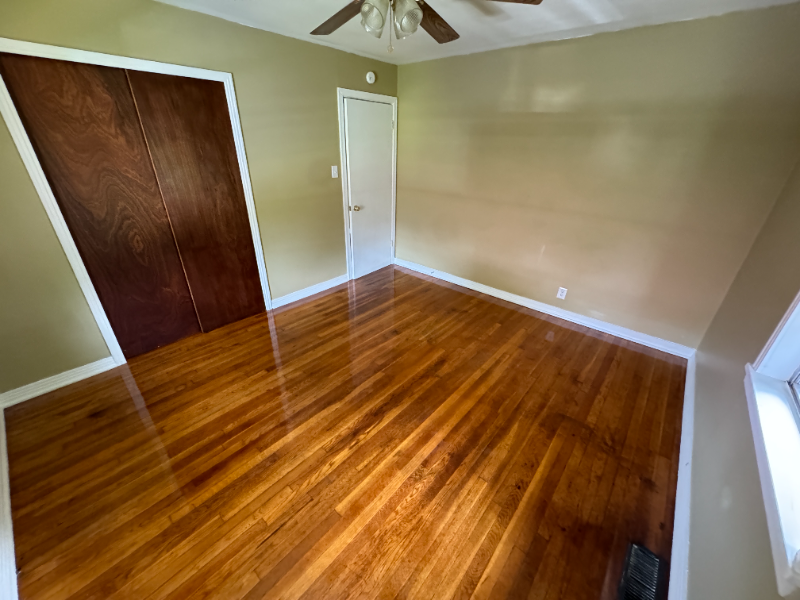 414 Woodlawn Ave - Photo 2 of 14