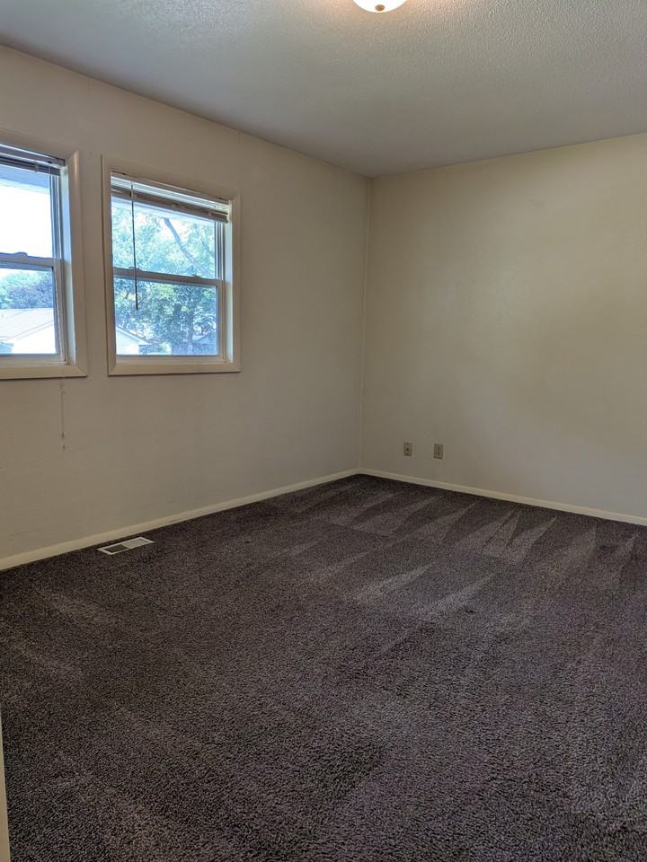 206 La Choy Dr - Photo 6 of 7