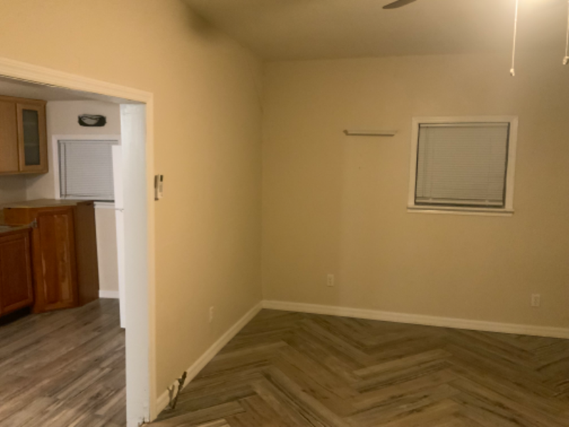437 Nw Desoto/Madison Street #103 - Photo 4 of 9