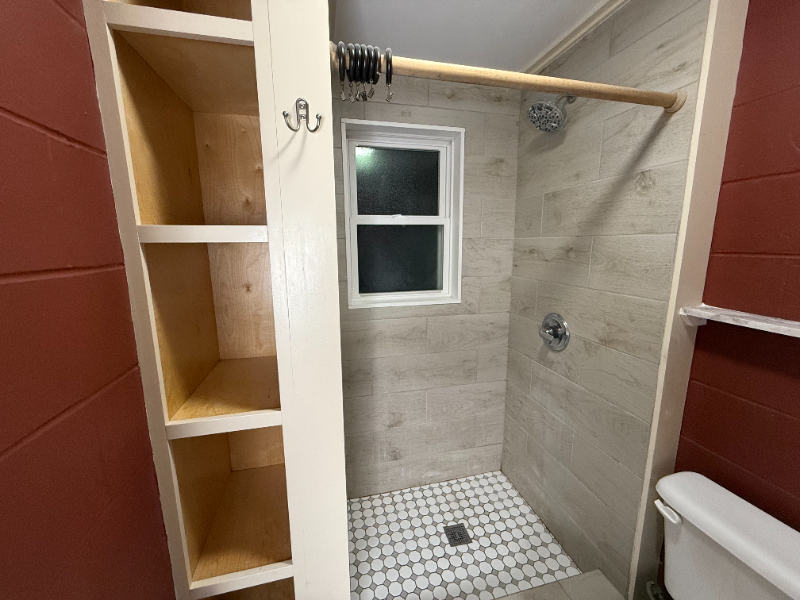 2455 Gervais St #B - Photo 6 of 13