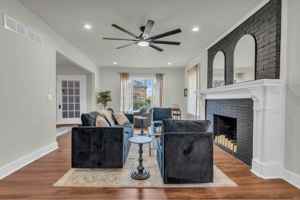 featured image of 7370 La Salle Blvd