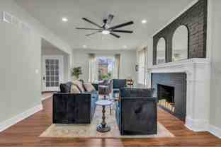 7370 La Salle Blvd - Photo 1 of 1