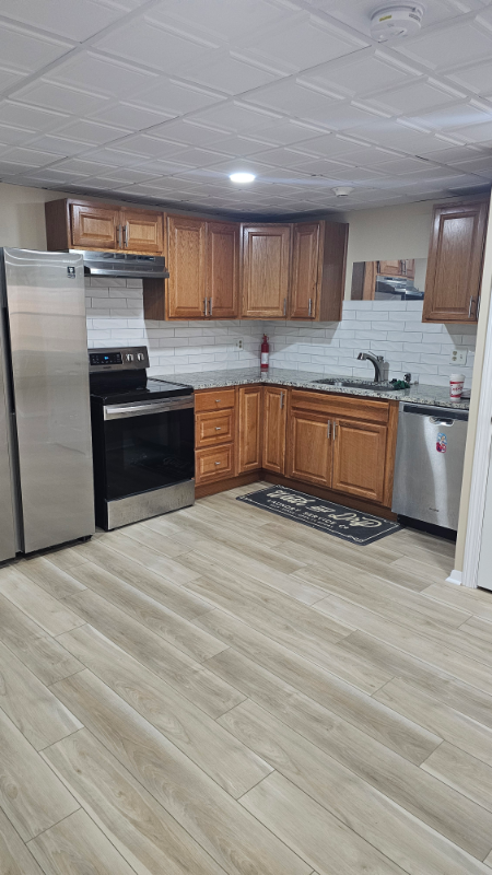 380 Sunset Ave - Photo 2 of 16