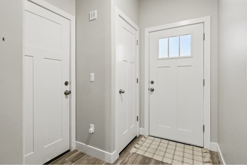 1547 W Pyrite Ln #C - Photo 2 of 20