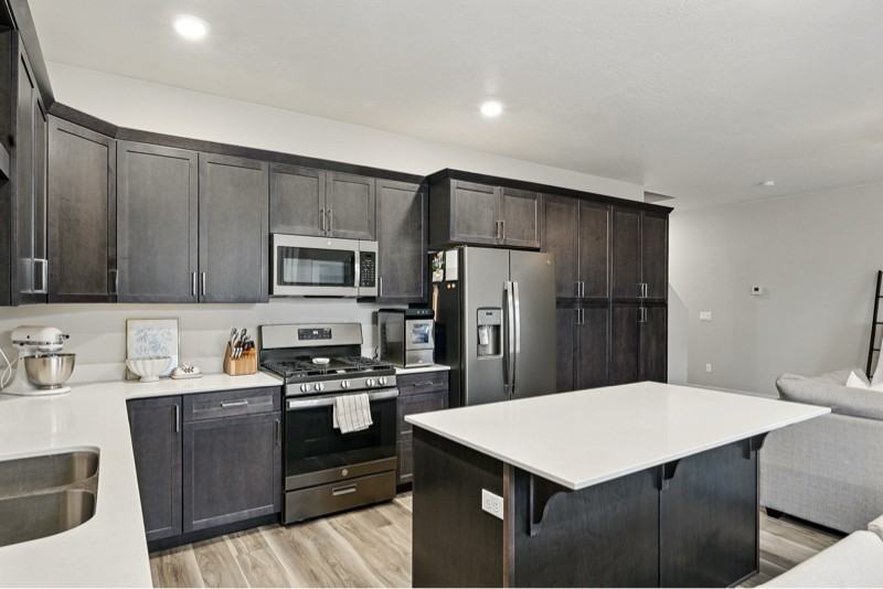 1547 W Pyrite Ln #C - Photo 6 of 20