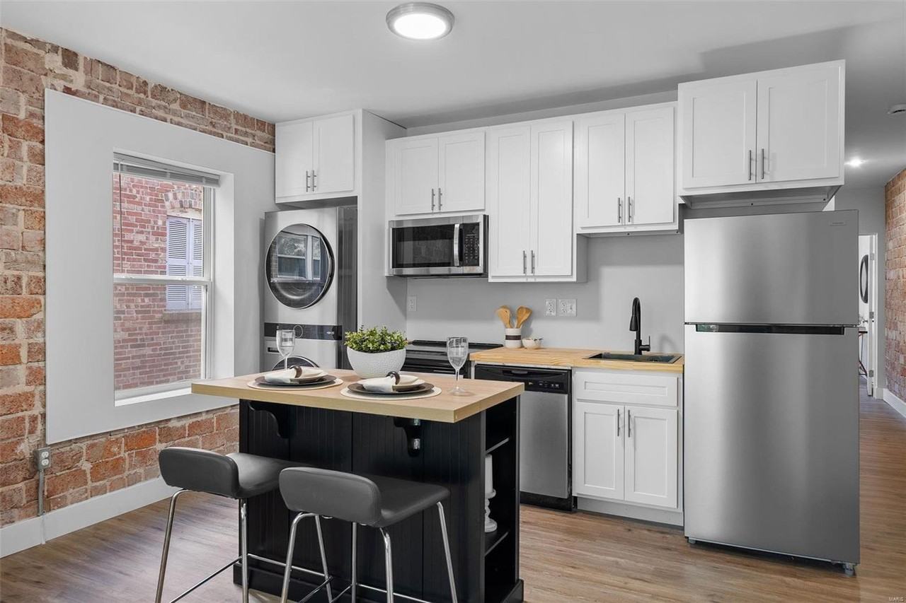 5303 Bancroft Ave #2W - Photo 5 of 25