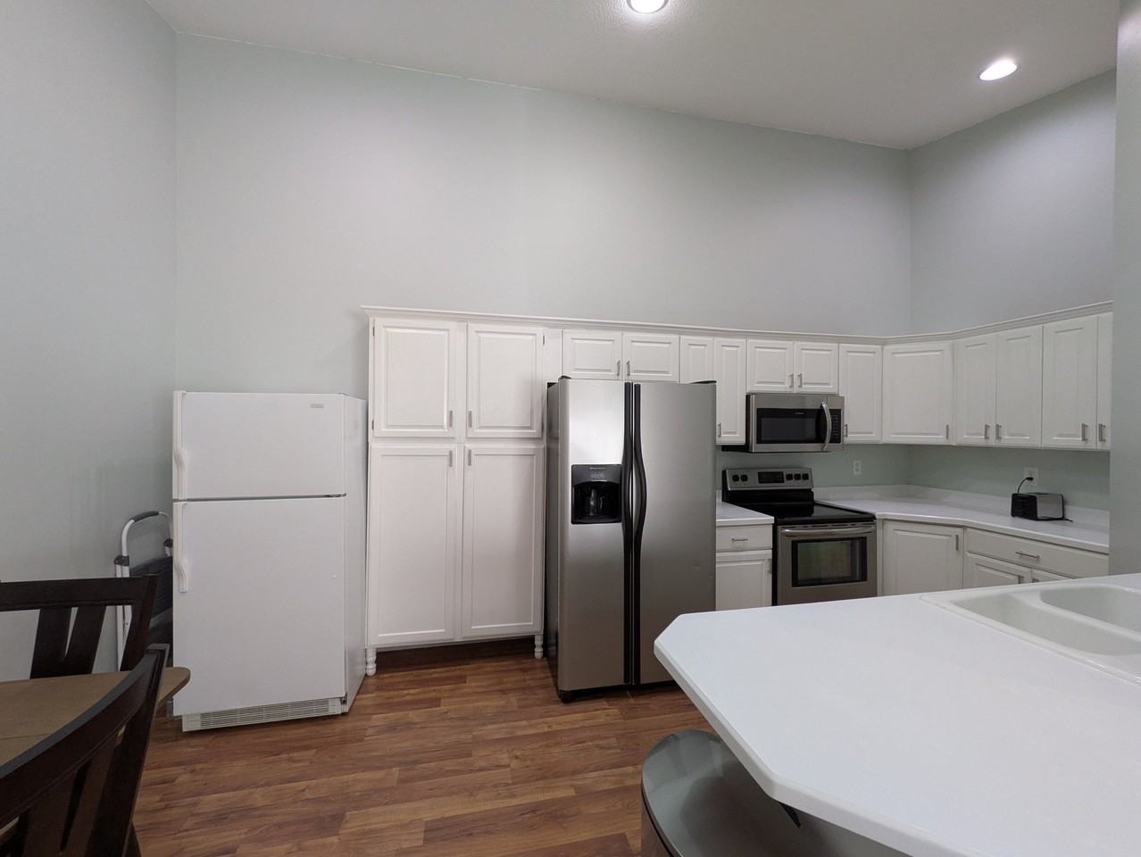 861 W Columbia Ln #21 - Photo 6 of 11