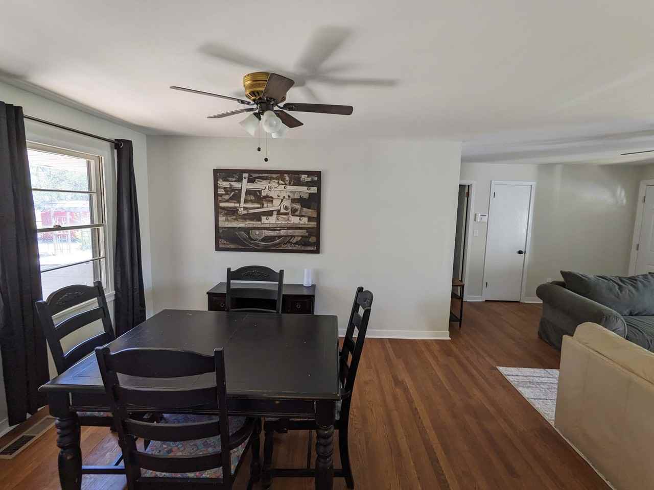 404 Ewing St Nw #4 - Photo 3 of 7