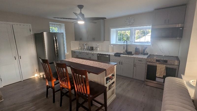 2848 E High St - Photo 3 of 33
