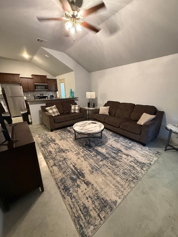 1335 Liberation Ln #B - Photo 4 of 22
