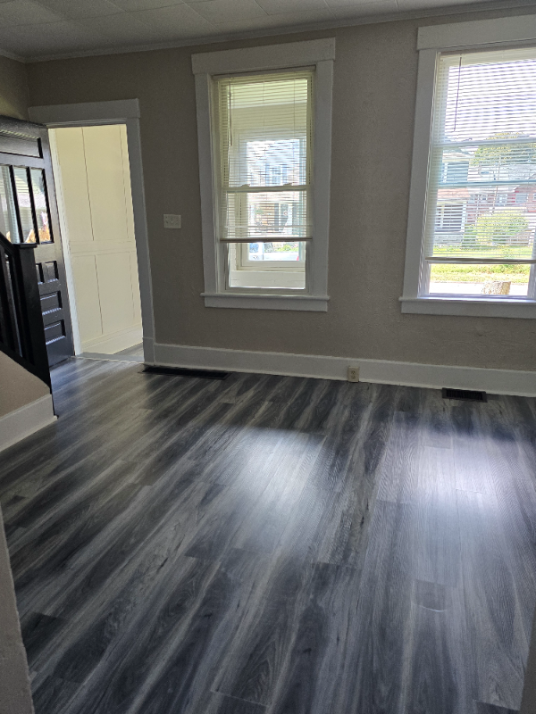 1231 Rankine Ave - Photo 6 of 13