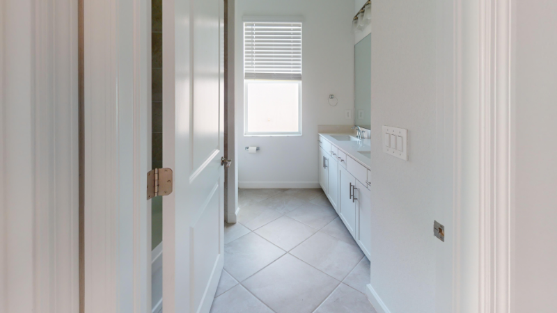 8535 Saint Kitts Cir - Photo 4 of 34
