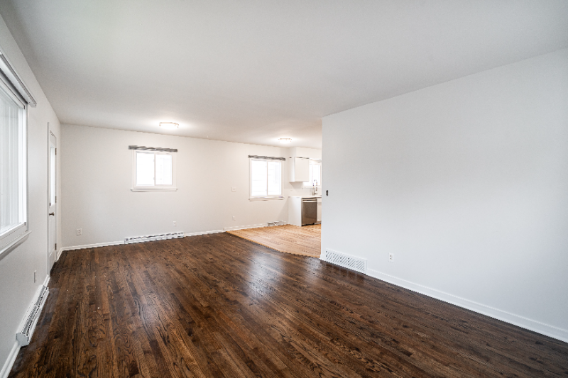 638 S 66th St - Photo 7 of 18