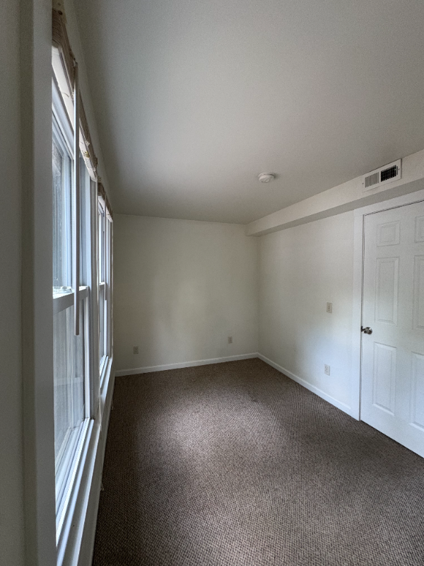 15 Albany St #2 - Photo 5 of 11