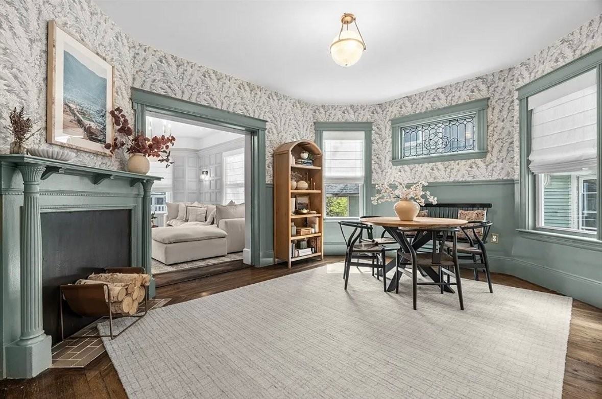60 Roslin St #1 - Photo 5 of 20