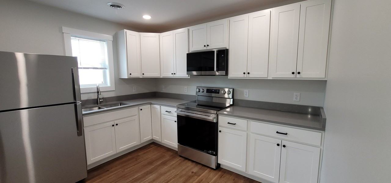 226 S 7th St #1 - Photo 2 of 10