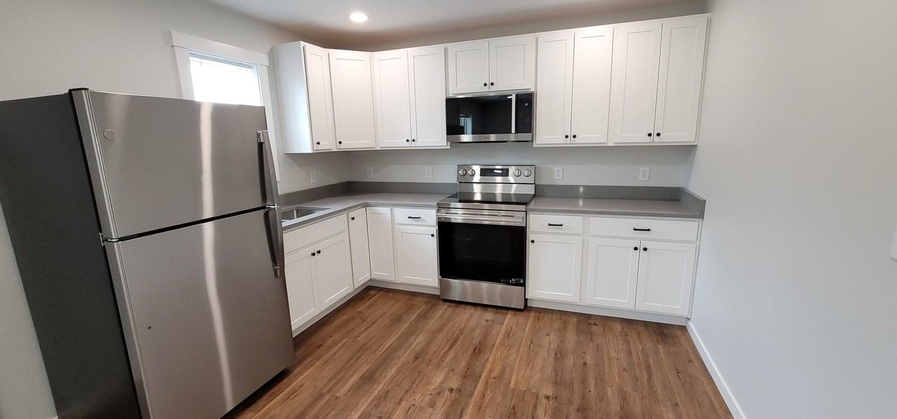 226 S 7th St #1 - Photo 3 of 10