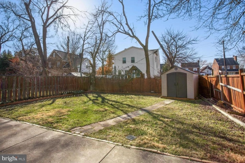 844 Sligo Ave - Photo 3 of 25
