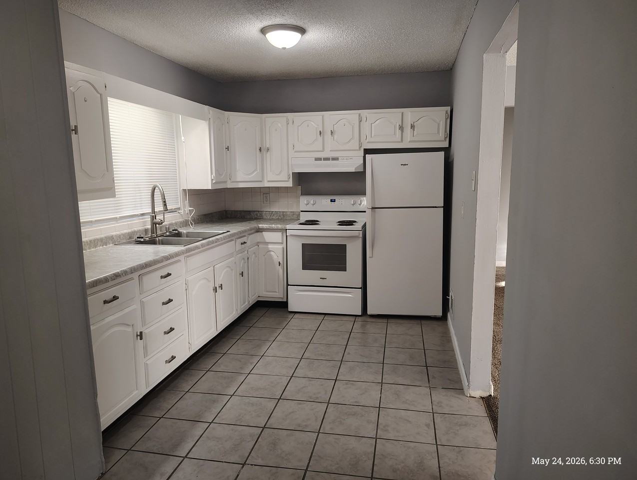 3570 Sw Kerry Ave - Photo 4 of 8
